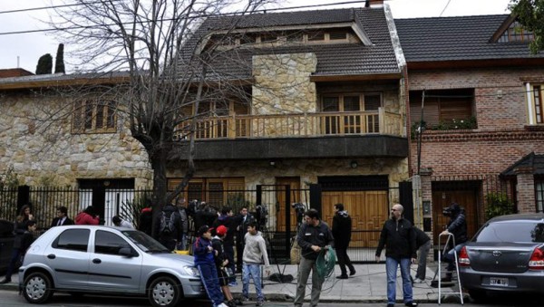 Detienen en Argentina a dos personas por secuestro del padre de Tévez&nbsp;&nbsp;