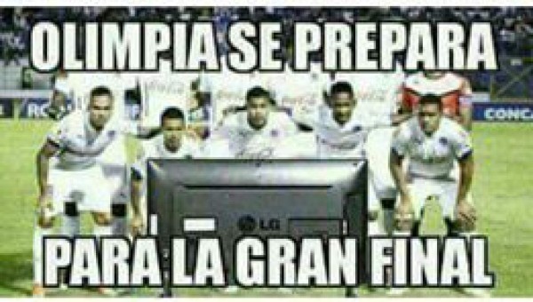 ¡BURLAS! Baleadas, semitas y el portero Sandro Cárcamo protagonizan los memes de la final