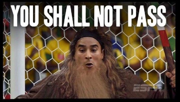 El ‘Memo’ en memes: Ochoa y su gran actuación ante Brasil