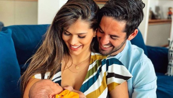 Calienta el derbi: Estas son las infartantes mujeres de los jugadores de Real Madrid y Atlético