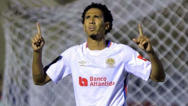 FICHAJES: Nuevo legionario, Olimpia con baja y nuevo refuerzo, Motagua sufriría más salidas y Olancho FC con bombazo