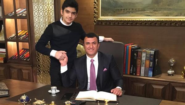 ¿De dónde saca su fortuna? Quién es Muhsin Bayrak, el empresario turco que está a punto de comprar al Chelsea de Inglaterra