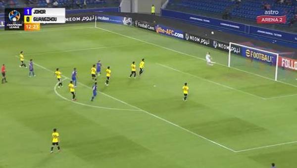 Captura de la volada que había realizado el guardameta antes de cometer el fiasco.