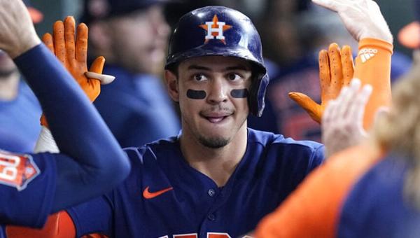 Del campo de tierra en San Pedro Sula a la Serie Mundial: el sacrificado camino hacia el éxito del hondureño Mauricio Dubón