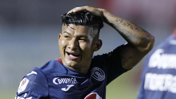 FICHAJES: Mundialista en Brasil 2014 regresa del retiro, Olancho FC por dar un bombazo ¿y Troglio y Chirinos?