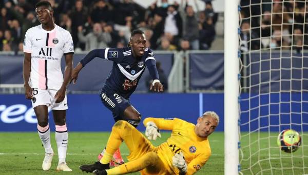 El hondureño Alberth Elis buscará anotarle de nueva cuenta al PSG por la Ligue 1.