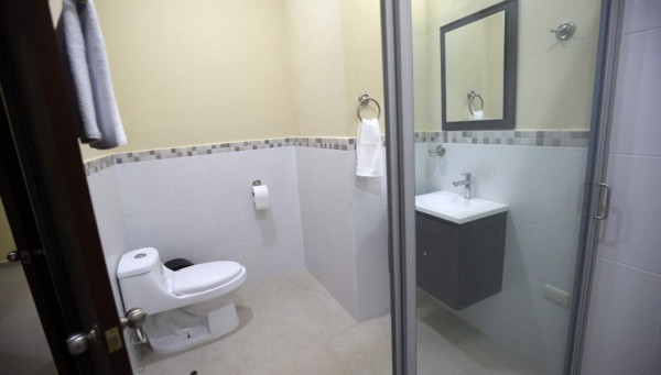 ¡Bonito y moderno! Gianni Infantino inaugura el hotel de las selecciones de El Salvador