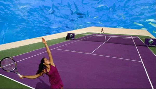 Los maravillosos caprichos en Dubai: Una cancha de Tenis bajo el agua