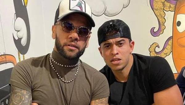 Los mensajes de Bruno, amigo de Dani Alves a la víctima: “Me habéis gustado tu hermana y tú como personas. Siempre estoy listo para conocer a amigos buenos”.