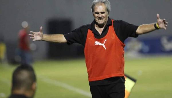 La última vez que Real España perdió en sus primeros tres juegos en un torneo fue en 2015 con Mario Zanabria.