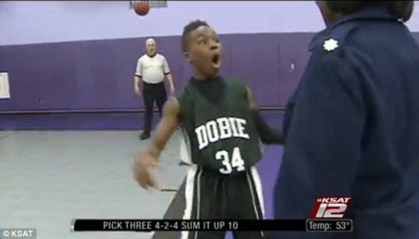 VIDEO: Madre, miembro del ARMY, da emotiva sorpresa a su hijo