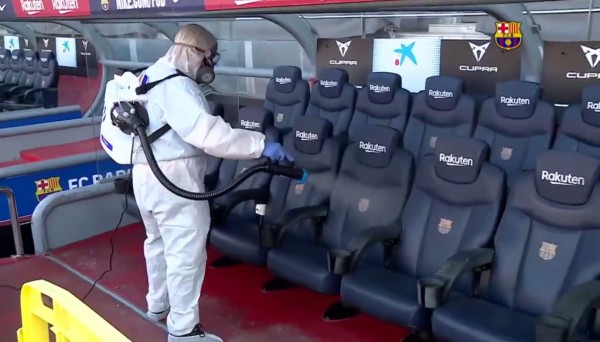 Fotos: El nuevo y raro festejo de Messi y así lució el Camp Nou en tiempos de coronavirus