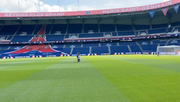 El enorme gesto de Messi, el cariño del jeque a Mateo y Antonela deslumbró: así fue la presentación del nuevo jugador del PSG&nbsp;&nbsp;