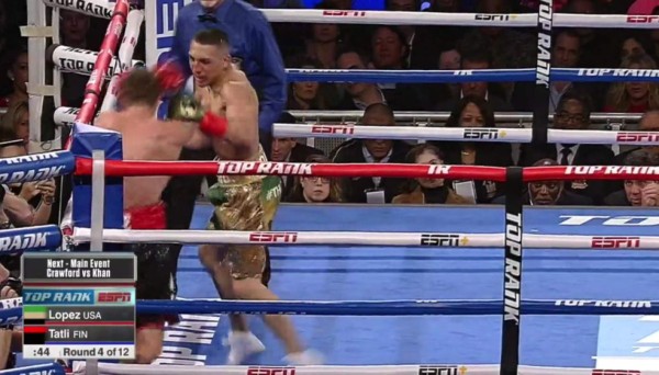 ¡Lluvia de puños! Las imágenes que dejó el nocaut de Teófimo López a Edis Tatli