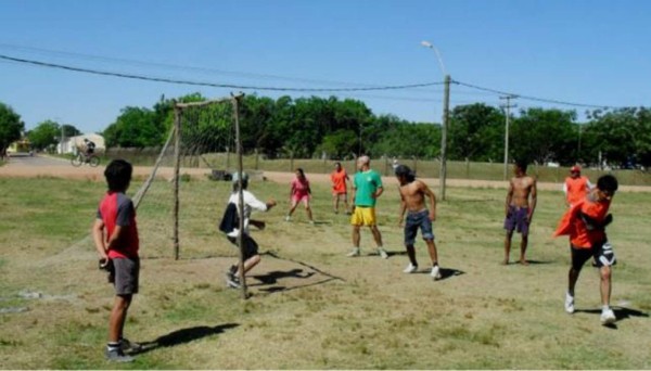 Las 21 reglas del fútbol callejero que nadie olvida