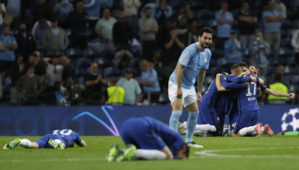 No se vio en TV: Pep Guardiola, abatido, las lágrimas del 'Kun' Agüero y la locura del Chelsea