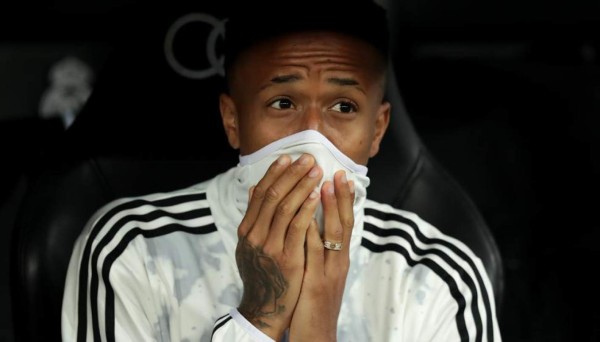 Mercado de fichajes: Ozil anuncia su nuevo club, crack llega al Milan... ¡y bomba en el Real Madrid!