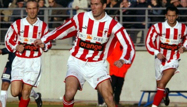 Los futbolistas que nunca volvieron a los clubes donde debutaron