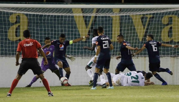 Platense vs al Motagua jornada # 15 torneo clausura 2019- Platense derrotÃ³ al Motagua tras una remontada furiosa en el Puerto.- Platense le ganÃ³ 2-1 a Motagua en el estadio ExcÃ©lsior de Puerto CortÃ©s-