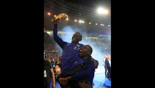 ¡Qué fiestón! Así celebró Francia su título en Rusia ante su público