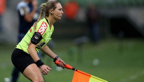 ¡Ponen orden! Las árbitras más bellas y sexys del mundo