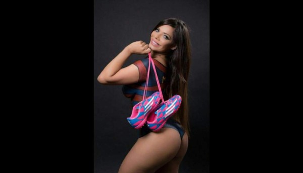 Suzy: La reina del Body Paint deportivo pone su mirada en Rusia 2018