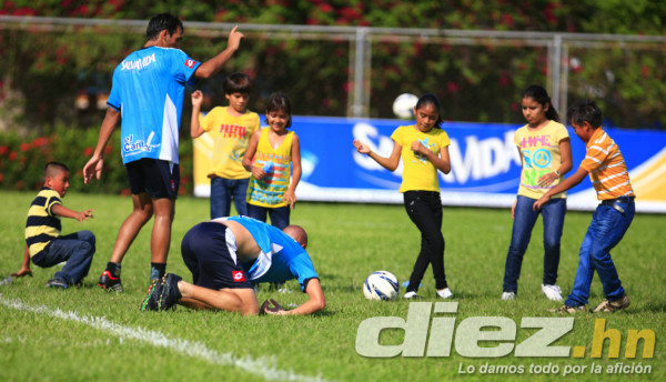 Aldea SOS visita al Real España.
