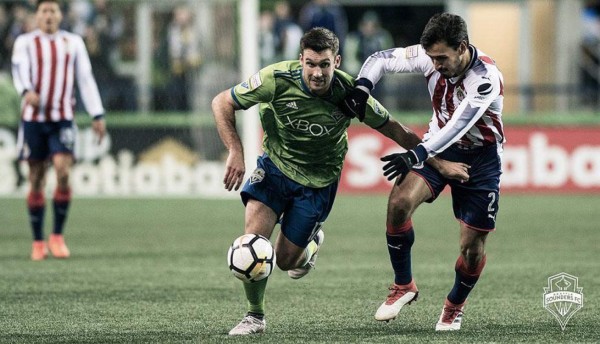 Guadalajara remonta y avanza a semifinales de la Concachampions