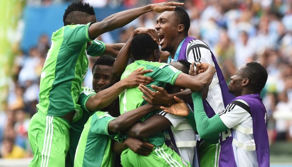 Argentina venció a Nigeria por 3 a 2 con dos goles de Lionel Messi