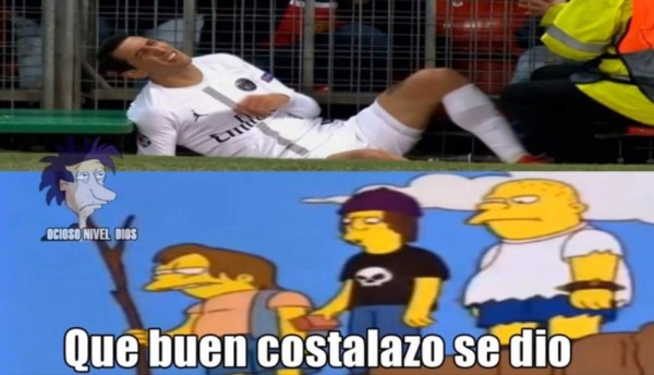 Los memes destrozan al Manchester United y a Di María por la cerveza que le lanzaron