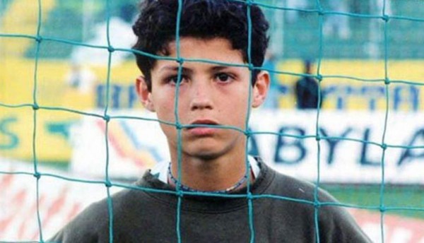 Los futbolistas que nacieron en los barrios más pobres de su país y ahora son estrellas