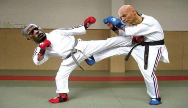 ¡Lluvia de memes! Patada de árbitro a jugador en Francia genera imagenes para morir de la risa