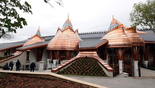 Los estadios por el mundo que se acercan al presupuesto para remodelar el Nacional