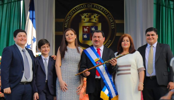 ¿A qué se dedican los principales empresarios y directivos del fútbol de Honduras?