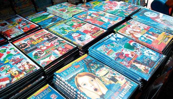 Las películas piratas constituyen una gran parte del mercado de entretenimiento ilegal, aunque se han visto negativamente afectadas debido a la popularidad del streaming.