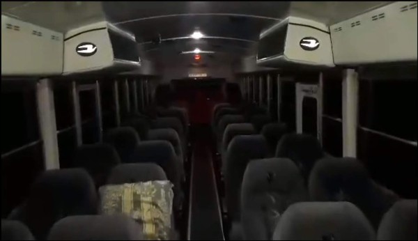 Las apariencias engañan: Los lujos del autobús que traslada al Real de Minas