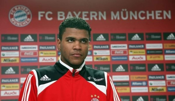 Los futbolistas en el mundo que han sido condenados a prisión