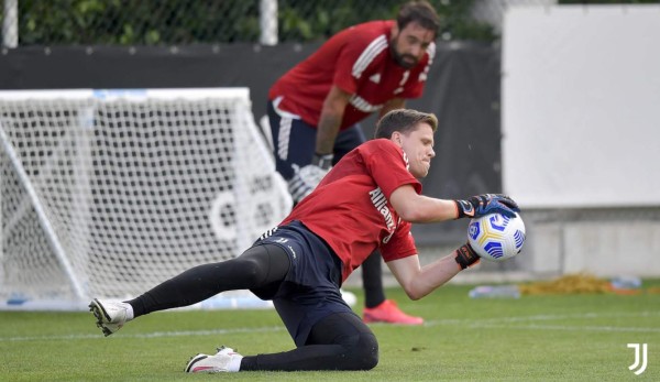 ¿Cómo lo recibió Cristiano Ronaldo? Así fue el primer entrenamiento de Pirlo en la Juventus