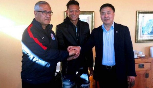 Las estrellas que fueron seducidos por los millones en China