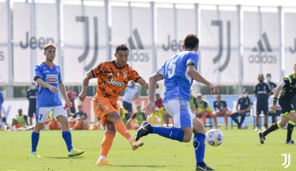 Cristiano Ronaldo ya factura y hay nuevo ídolo: Así fue el debut de Andrea Pirlo con Juventus&nbsp;&nbsp;