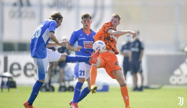 Cristiano Ronaldo ya factura y hay nuevo ídolo: Así fue el debut de Andrea Pirlo con Juventus&nbsp;&nbsp;