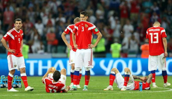 No se vio en TV: Rakitic rompe en llanto y el dolor de los rusos por decir adiós al Mundial