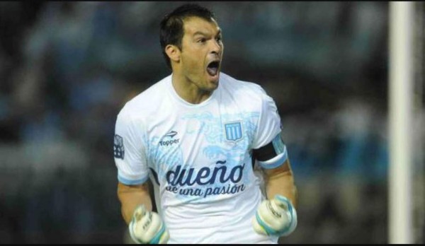 En la cancha y fuera de ella: Las figuras del fútbol con las que compartió vestuario Gastón Díaz, fichaje de Olimpia&nbsp;&nbsp;