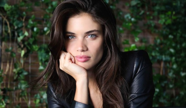 Sara Sampaio, el 'ángel' de Victoria's Secret que es rival de Neymar