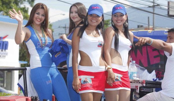 Imágenes de carrozas san pedro sula