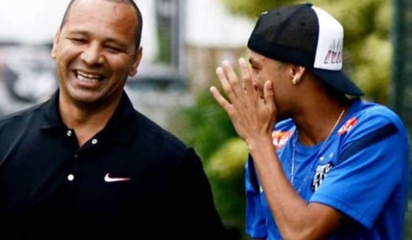 Investigan al padre de Neymar por reventa de boletos