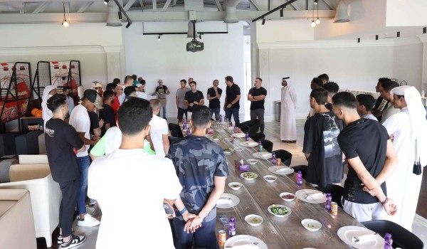 Entre lágrimas y amado: así fue el adiós de Xavi del Al-Sadd de Qatar mientras el Barcelona lo espera