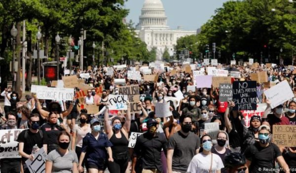 Estados Unidos en llamas en plena pandemia y Anonymous reaparece con espantosa revelación