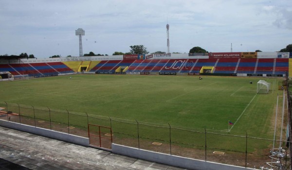 Estadio de La Ceiba está abandonado a un mes que inicie el Apertura