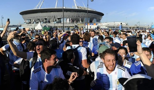 FOTOS: La especular fiesta de los argentinos previo al juego ante Nigeria